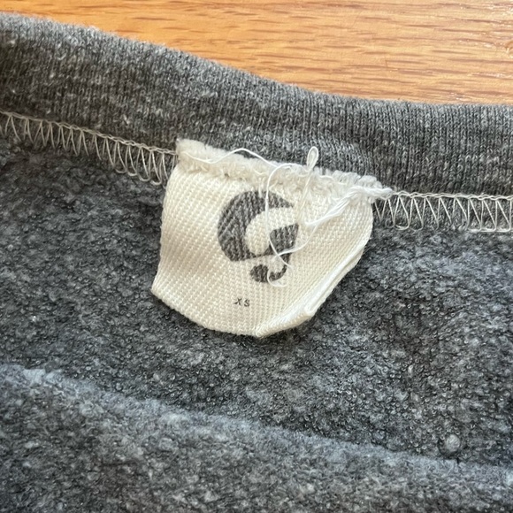 Glossier Gray Crew Neck Sweater Comfortable Cotton Blend - Picture 2 of 3
